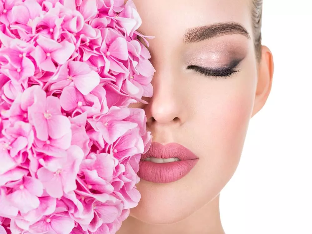 Diode Laser Hair Removal and Q Switched ND Yag Pigmentation and Tattoo Removal and Carbon Peel Machine
